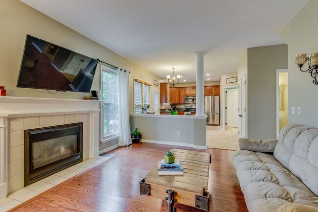 Building Photo - 511 Prince of Wales Ct