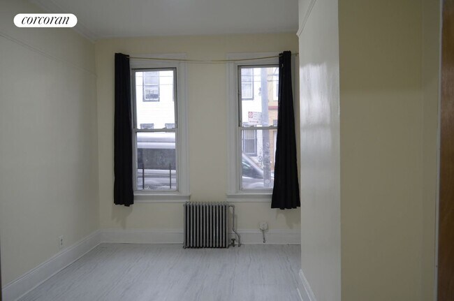 Foto del edificio - 1664 Norman St