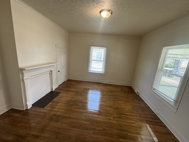 Building Photo - 219 Girard St