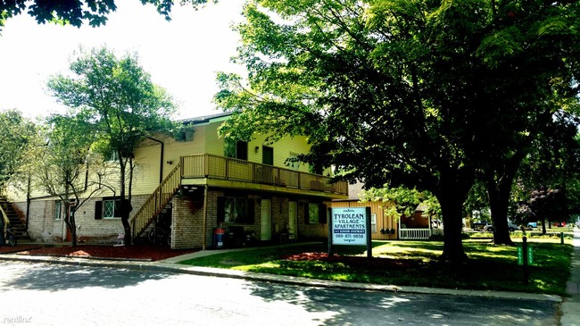 Foto del edificio - 8661 State Rd