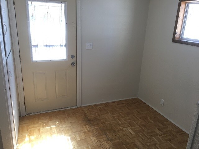 Foto del edificio - 2119 5th Ave NE
