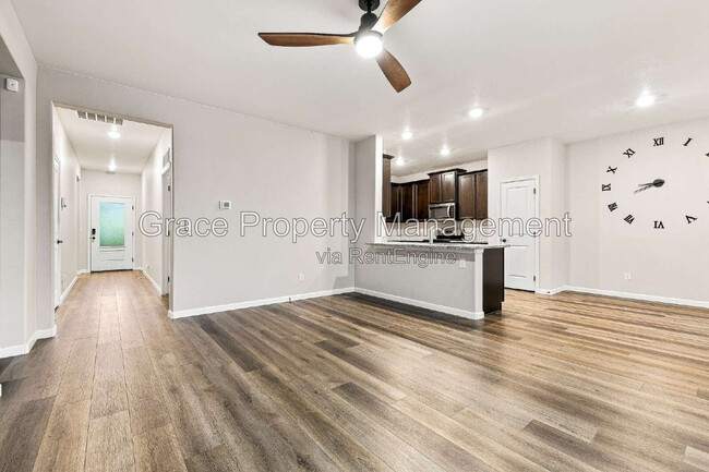 Building Photo - 8883 Ventura Ct