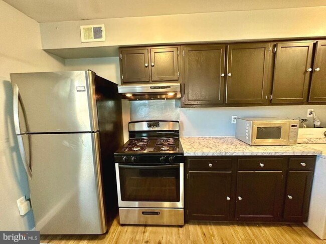 Foto del edificio - 3369 Chester Grove Rd