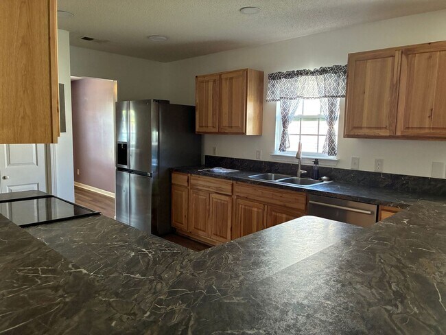 Foto del edificio - 630 Glen Haven Dr