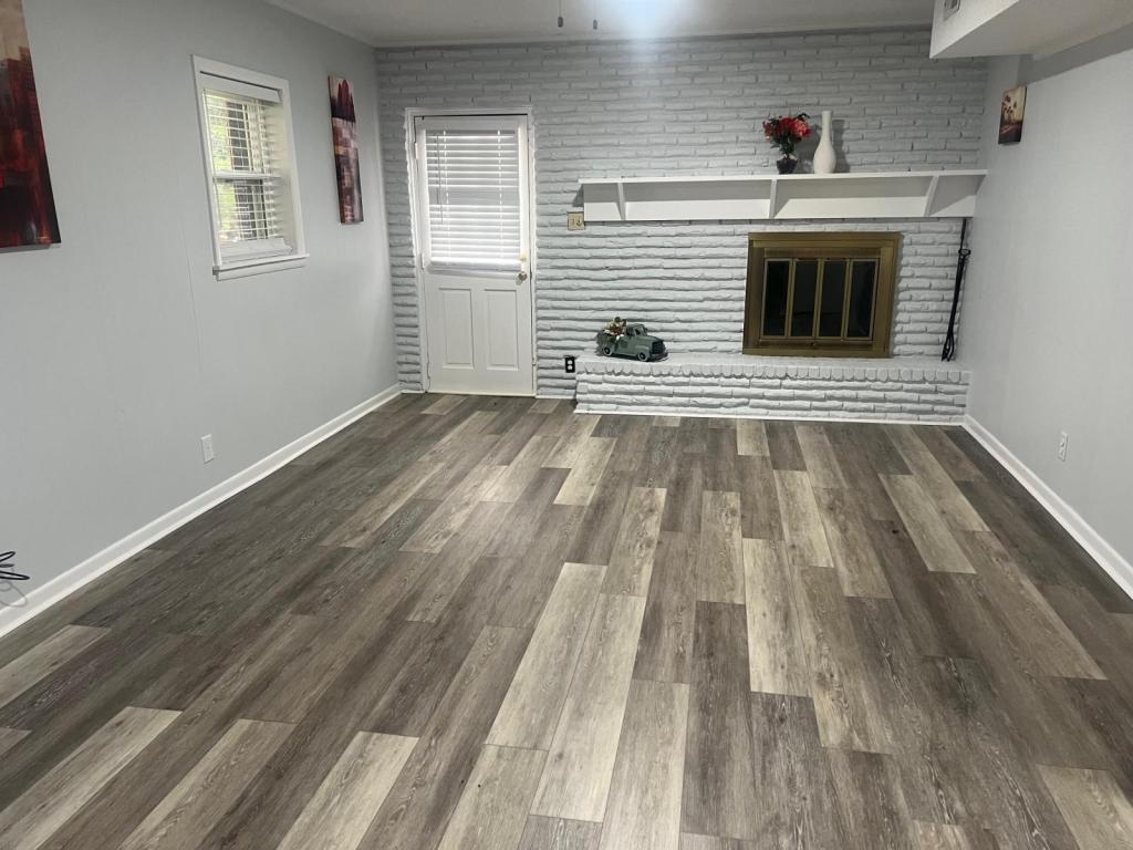 Building Photo - 409 Cumberland Dr SE