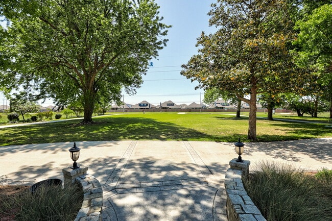 Building Photo - 1501 E Cedar Lane Rd