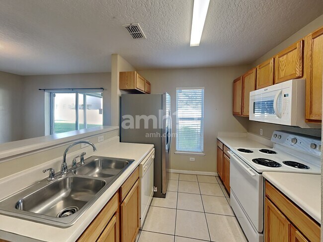 Foto del edificio - 2759 Dodds Lane