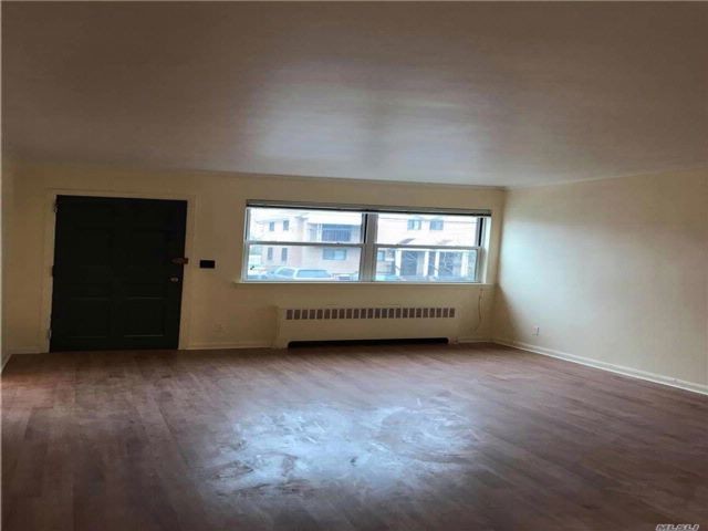 Foto del edificio - 136-40 58th Ave