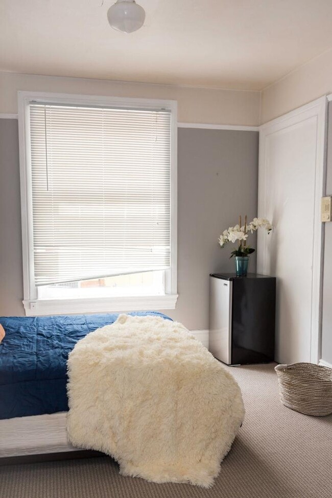 Building Photo - 1 bedroom in San Francisco CA 94133