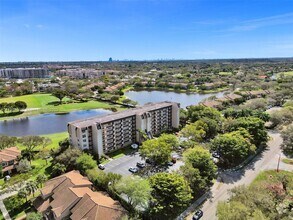 Building Photo - 3300 W Rolling Hills Cir