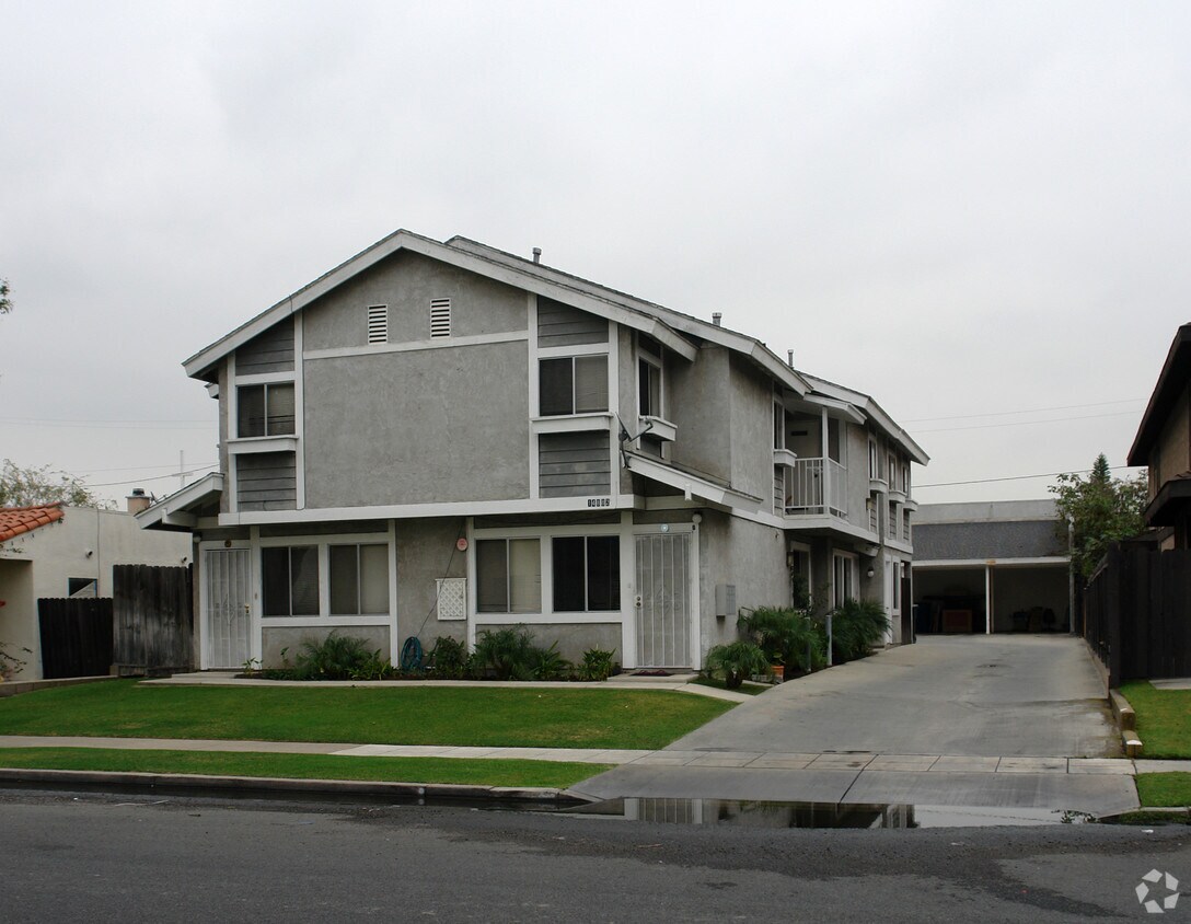Primary Photo - 14882 Adams St