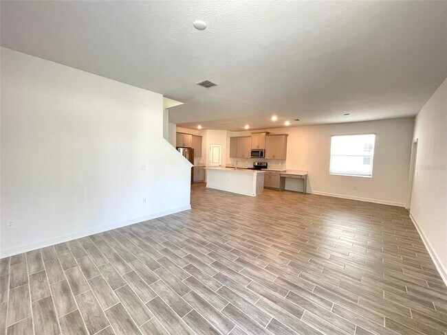 Foto del edificio - 11432 Rhyme Ave