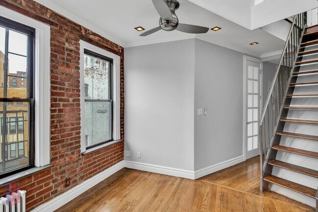 Foto del edificio - 416 E 13th St
