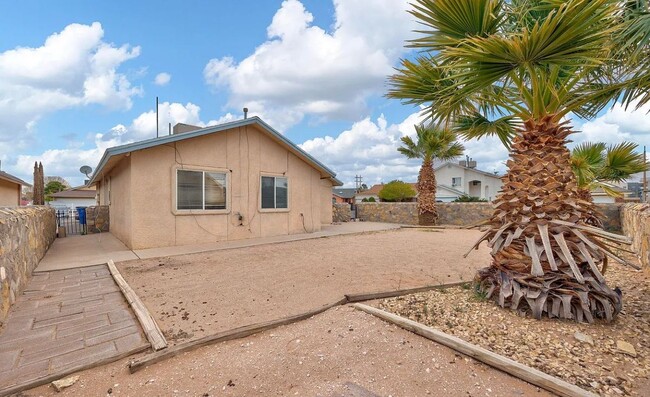 Building Photo - 2488 Tierra Rica Way