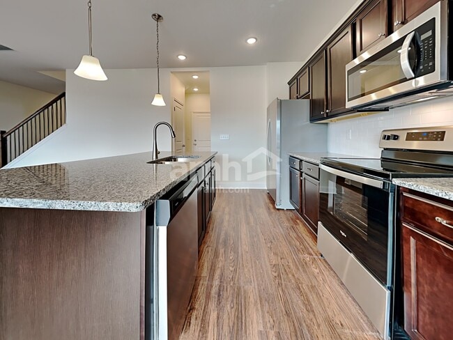 Building Photo - 83 Banyan Frst Dr