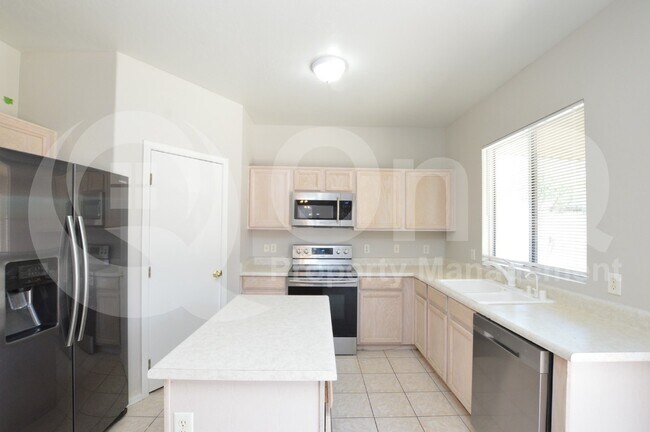 Building Photo - 3918 W Arlington Cir