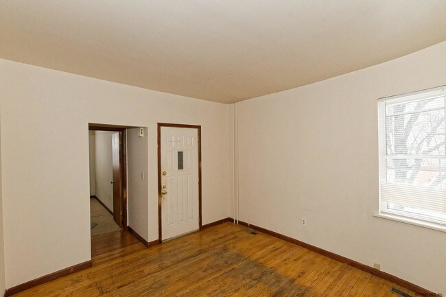 Building Photo - 1137 1st St