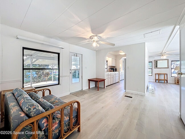 Foto del edificio - 909 Sequoia St