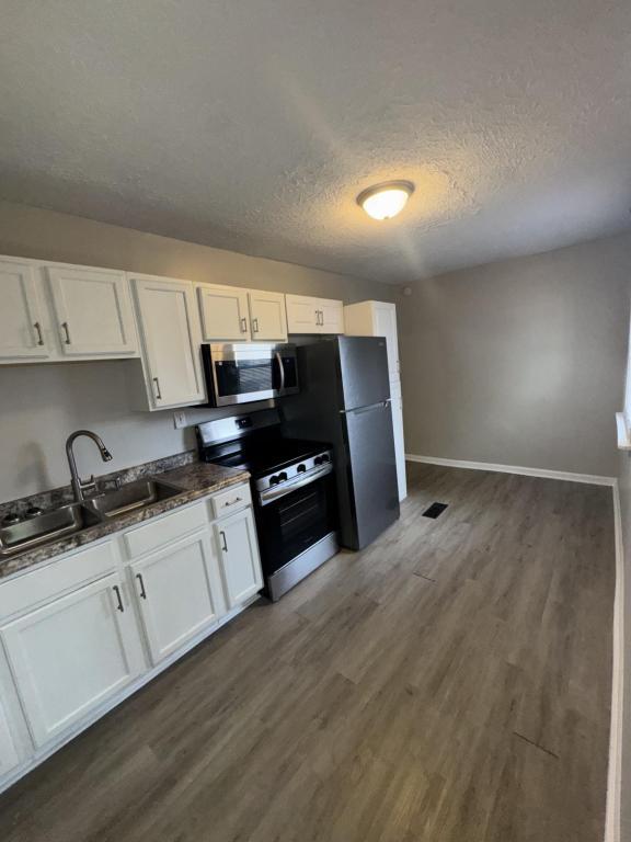 Photo - 1818 Wayland Ave