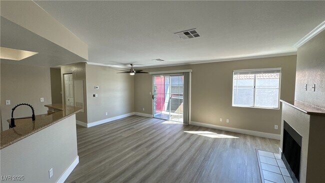 Foto del edificio - 8600 W Charleston Blvd