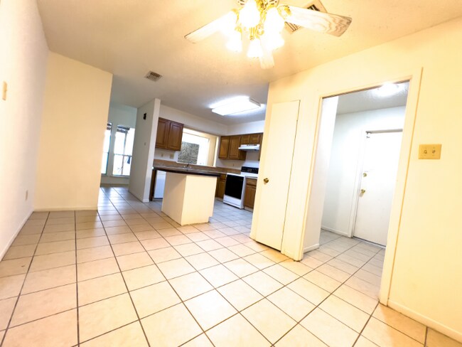 Foto del edificio - 2827 Waypark Dr