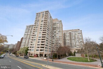Building Photo - 4515 Willard Ave