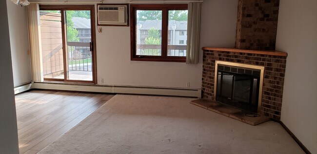 Foto del edificio - 4350 Trenton Ln N