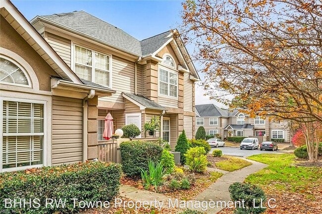 Building Photo - 2 br, 2.5 bath House - 1306 Queens Crossing