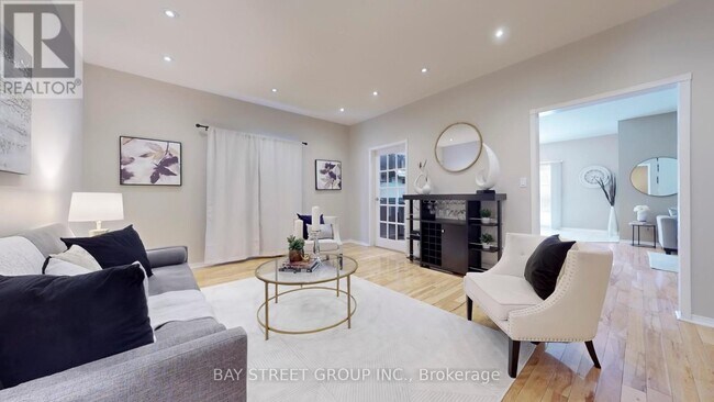 Photo du bâtiment - 7229 Dime Crescent
