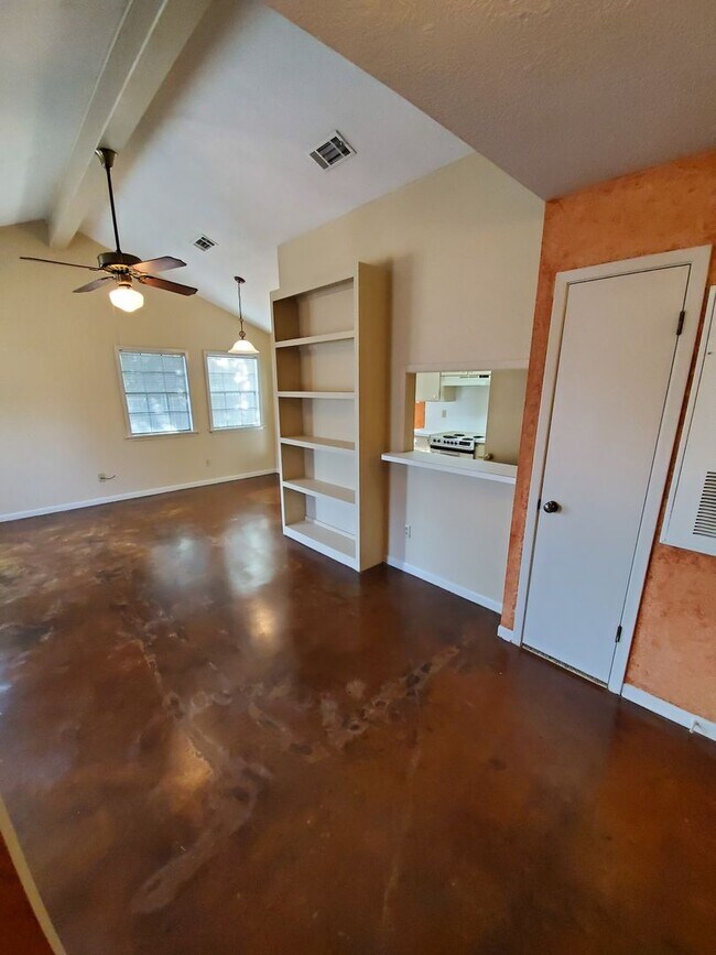 Foto del edificio - College Station - 2 bedroom /2 bath condo ...