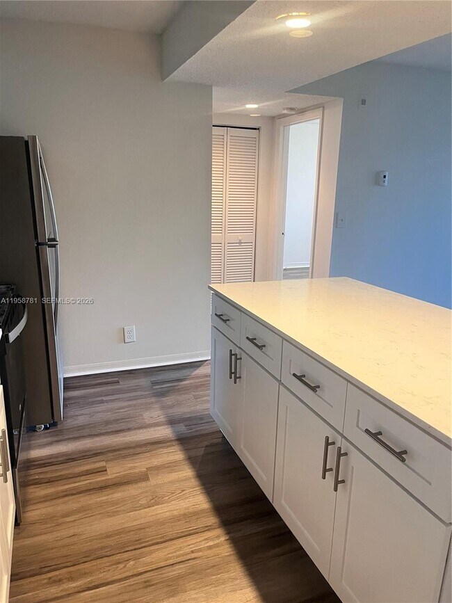 Building Photo - 4055 W McNab Rd