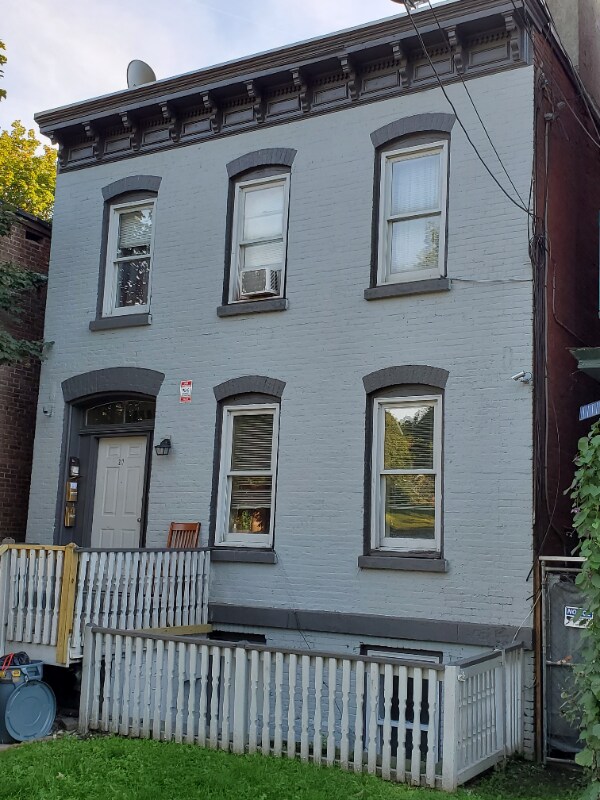 217 3rd St, Newburgh, NY 12550 Room for Rent in Newburgh, NY