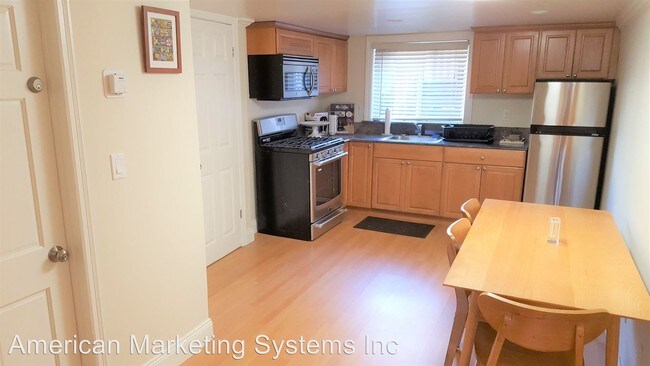 Building Photo - 340 Miramar Ave