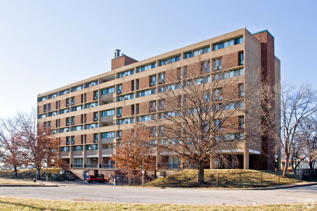 Euclid Plaza Apartments