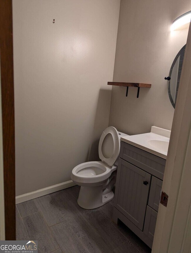 Foto del edificio - 4754 Winthrop Dr