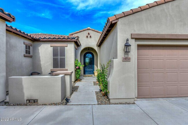 Building Photo - 19210 W Denton St