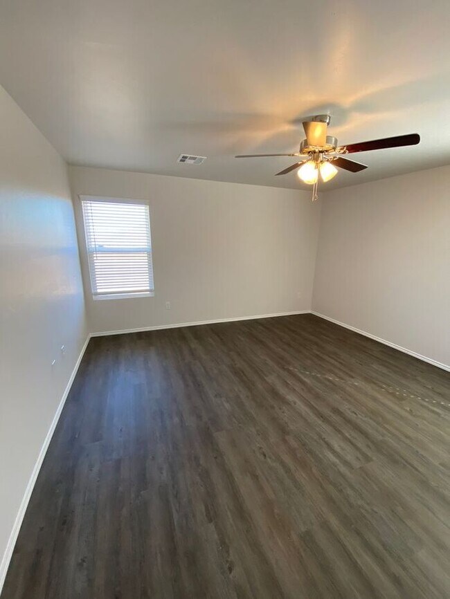Building Photo - **VALENTINE SPECIAL** BRAND NEW Three Bedr...