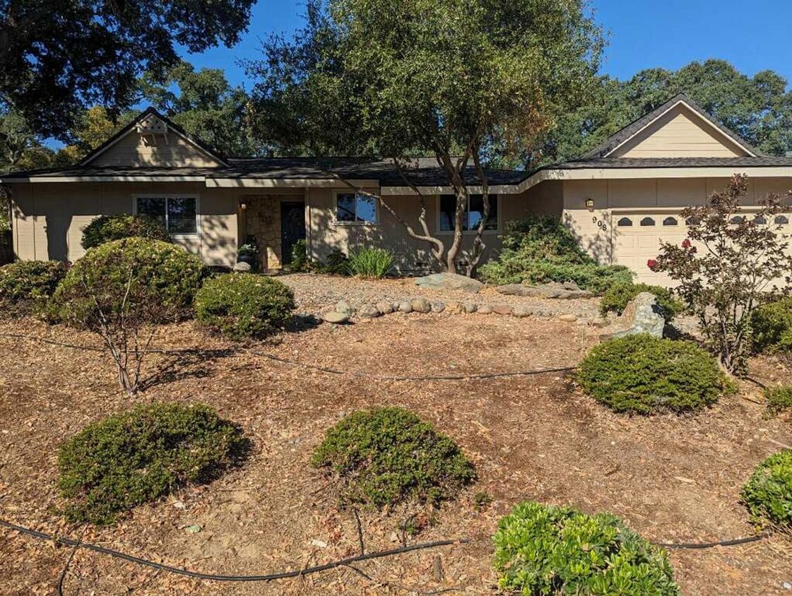 Foto principal - El Dorado Hills Charming Home in Well Esta...