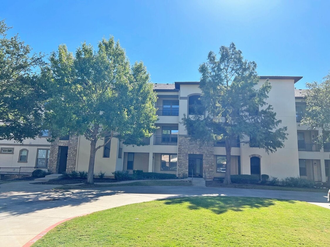 Great 2 Bdrm 2 Bath Condo in Lake Dallas Tx - Great 2 Bdrm 2 Bath Condo in Lake Dallas Tx