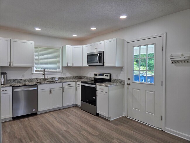 Foto del edificio - 4 bedroom in Maiden