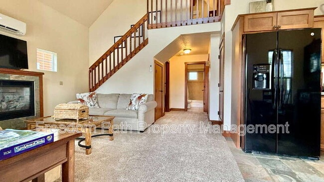 Building Photo - 206 Pomrankey Ln