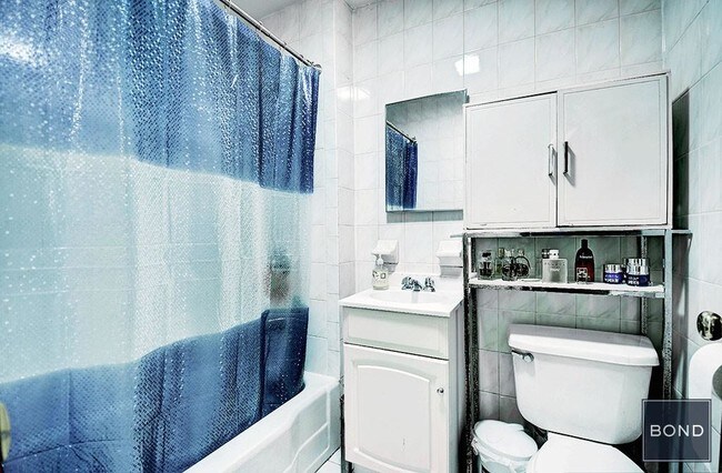 Foto del edificio - 355 W 20th St