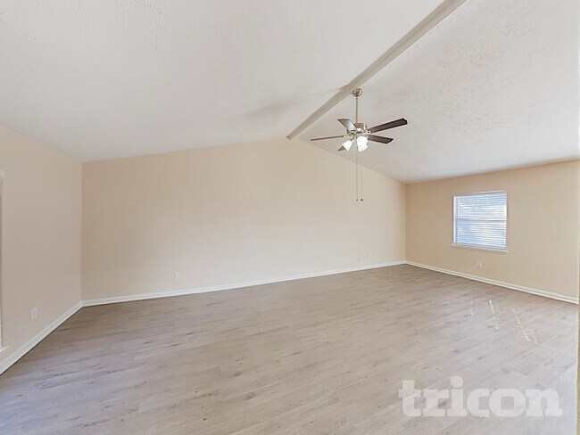 Building Photo - 17503 Nordway Dr
