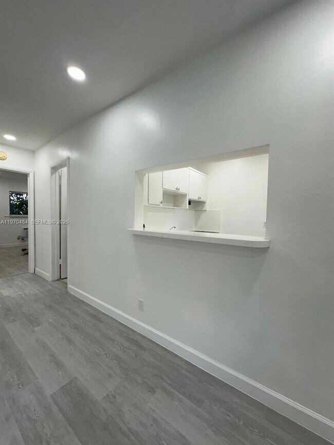 Foto del edificio - 2838 Madison St