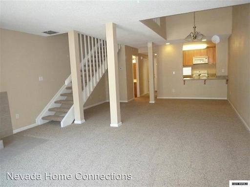 Building Photo - 2714 Eastshore Pl