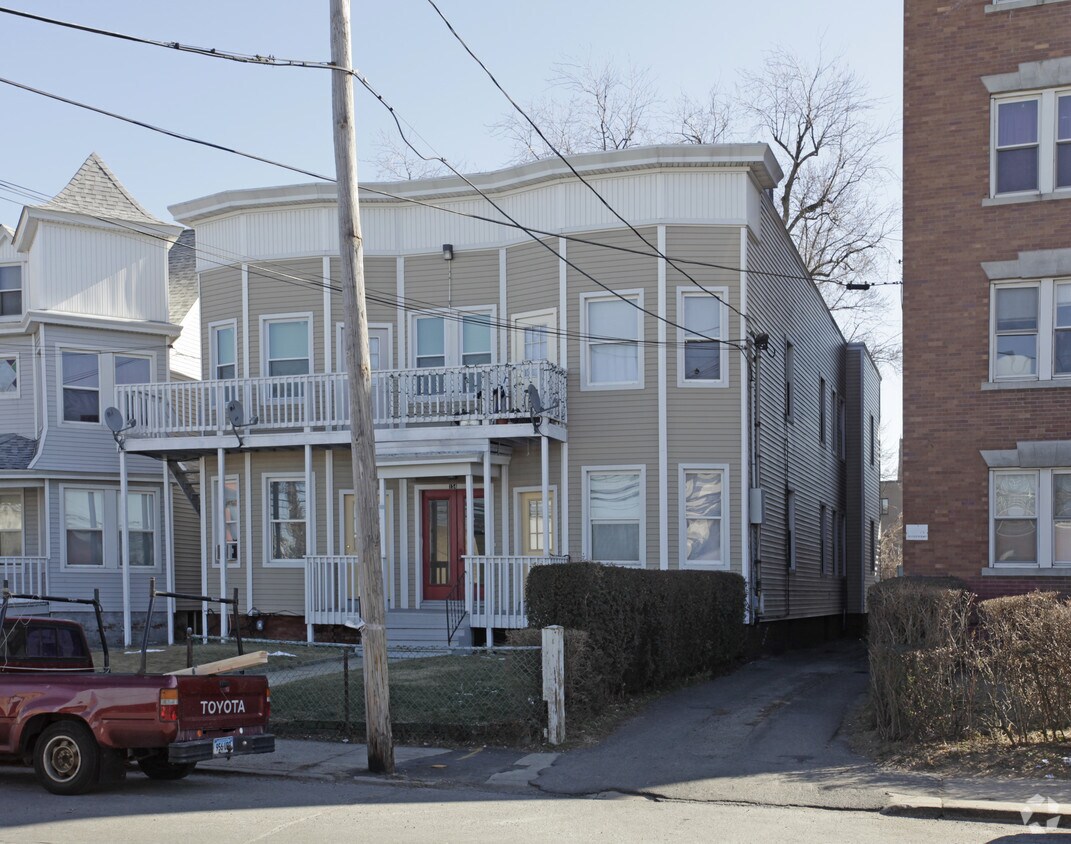 Foto principal - 154 Myrtle Ave
