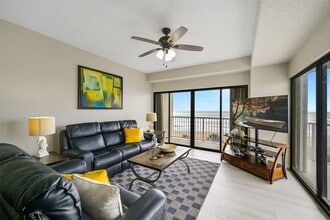 Building Photo - 7700 Seawall Blvd