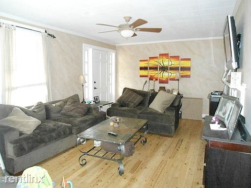 Building Photo - 1029 Overhill Rd SE