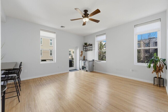 Foto del edificio - 818 Jefferson St