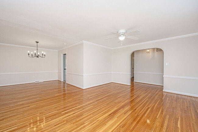 Building Photo - 1791 Dunbarton Dr